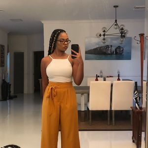 Meet your Posher, Nyia